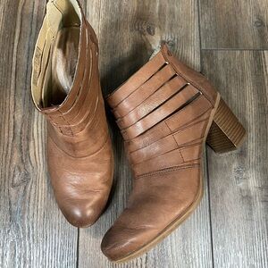 Josef Siebel Leather Bootie